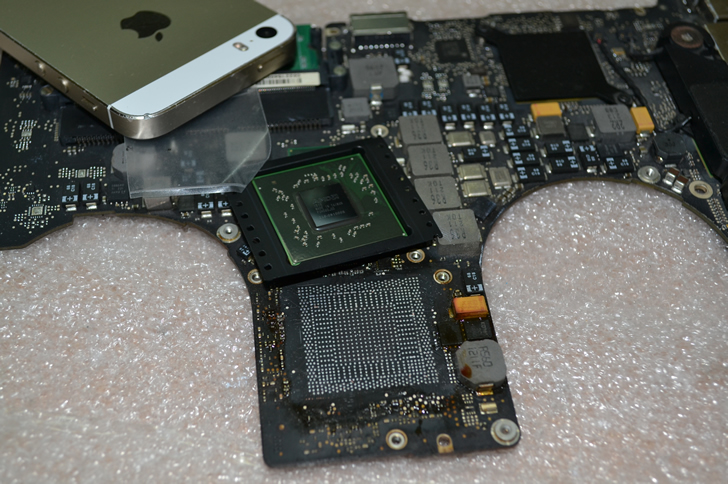 Зачистка контактной групы MacBook A1286